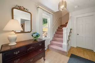 28 Hudson St, Watertown, MA 02472 - Photo 2