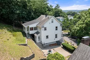 28 Hudson St, Watertown, MA 02472 - Photo 34