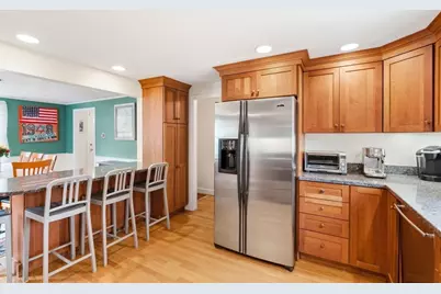 4 Park Ave, Dover, MA 02030 - Photo 14