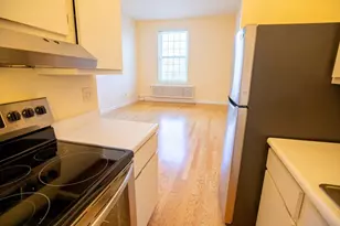 16 Balmoral St, Andover, MA 01810 - Photo 8