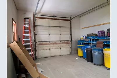 100 Davis St, Douglas, MA 01516 - Photo 4