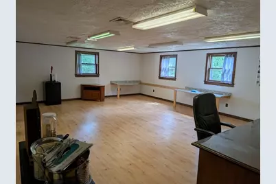 100 Davis St, Douglas, MA 01516 - Photo 20