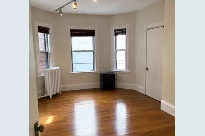 119 Park St #6, Brookline, MA 02446 - Photo 2