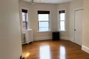 119 Park St, Brookline, MA 02446 - Photo 2