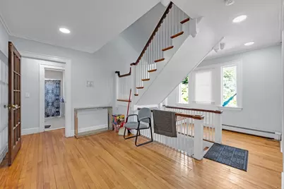 18 Mount Vernon St, Fitchburg, MA 01420 - Photo 4