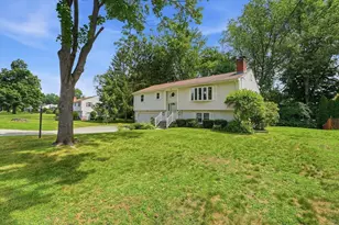 20 Sherwood Ave, West Springfield, MA 01089 - Photo 36