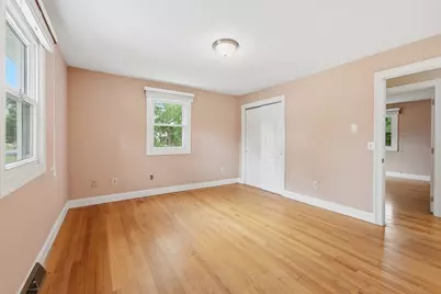 20 Sherwood Ave, West Springfield, MA 01089 - Photo 20