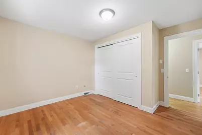 20 Sherwood Ave, West Springfield, MA 01089 - Photo 14