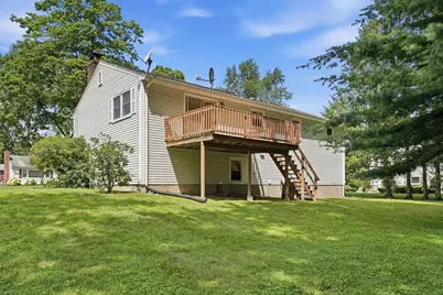 20 Sherwood Ave, West Springfield, MA 01089 - Photo 38