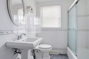 160 Navillus Rd, Tewksbury, MA 01876 - Photo 12