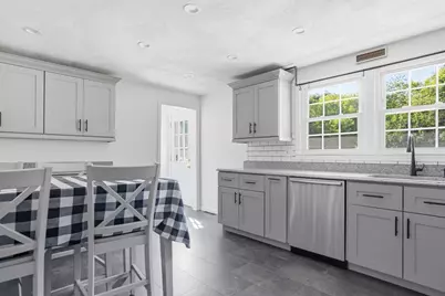 160 Navillus Rd, Tewksbury, MA 01876 - Photo 10