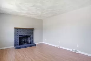 160 Navillus Rd, Tewksbury, MA 01876 - Photo 4