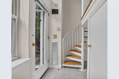 150 Staniford St #331, Boston, MA 02114 - Photo 20