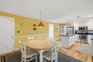 4 Frank Dr, Milford, MA 01757 - Photo 16