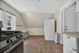 4 Richmond St, Brockton, MA 02301 - Photo 8