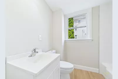 201 Wade St, Fall River, MA 02721 - Photo 12