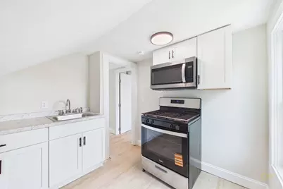 201 Wade St, Fall River, MA 02721 - Photo 30