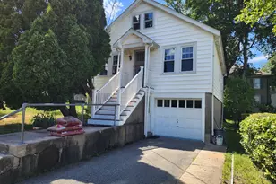 35 Bowker St, Lexington, MA 02421 - Photo 1