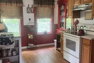 33 Barnes Ave, Worcester, MA 01605 - Photo 8