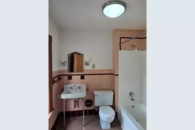 32 Hampden St, Northampton, MA 01060 - Photo 22