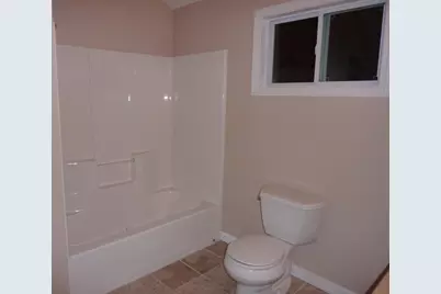 14 Longwood Ave, Wareham, MA 02558 - Photo 8