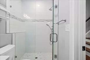 104 Beacon St, Somerville, MA 02143 - Photo 14