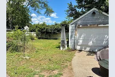 73 Prentice St, Springfield, MA 01104 - Photo 30