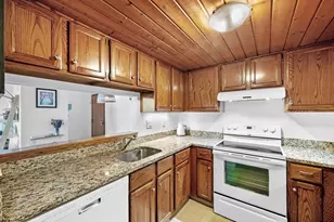 50 Rantoul St, Beverly, MA 01915 - Photo 12