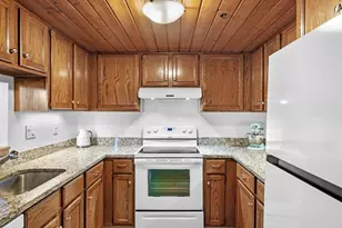 50 Rantoul St, Beverly, MA 01915 - Photo 10