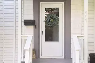 111 Maple St, Gardner, MA 01440 - Photo 2