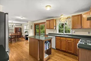 15 Eldridge St Ext, Bourne, MA 02532 - Photo 4