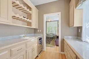 64 Deerview Way, Franklin, MA 02038 - Photo 14