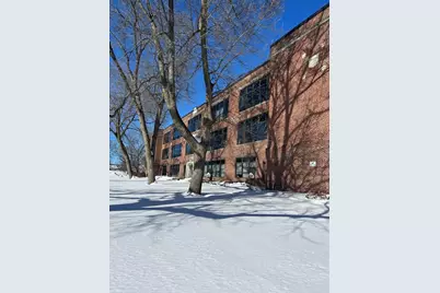 61 Lincoln St #108, Framingham, MA 01702 - Photo 2