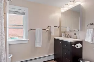 9 Cross St, Fitchburg, MA 01420 - Photo 18