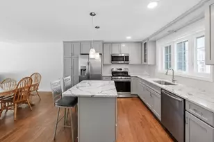 15 Curtis Cir, Avon, MA 02322 - Photo 6