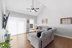 15 Curtis Cir, Avon, MA 02322 - Photo 14
