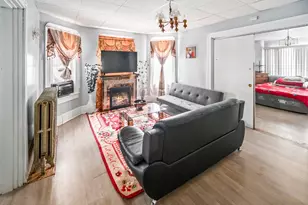 82 Snell St, Fall River, MA 02721 - Photo 4