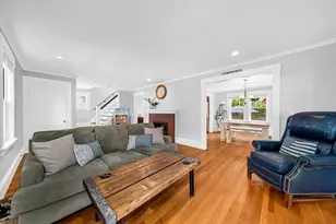 10 Essex St, Amesbury, MA 01913 - Photo 14