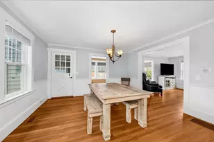10 Essex St, Amesbury, MA 01913 - Photo 10