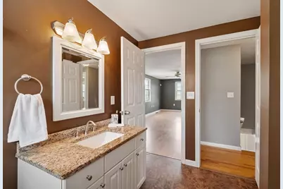 487 Wentworth Ave, Lowell, MA 01852 - Photo 26