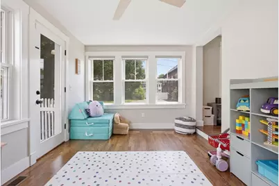 33 Bryant St, Wakefield, MA 01880 - Photo 18
