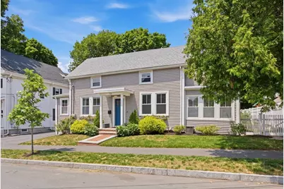 33 Bryant St, Wakefield, MA 01880 - Photo 2