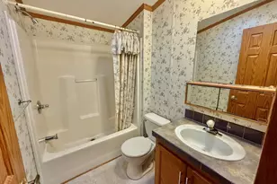 22 Sunnydale Cir, Brimfield, MA 01010 - Photo 10