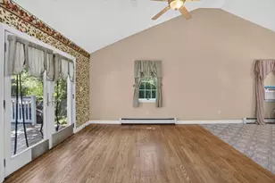 65 Phaeton Rock Rd, Lynn, MA 01904 - Photo 10
