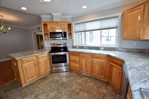 20 Quarrystone Dr, Bridgewater, MA 02324 - Photo 10
