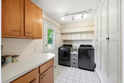 126 Edward St, Chicopee, MA 01020 - Photo 4