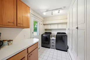 126 Edward St, Chicopee, MA 01020 - Photo 4