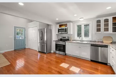63 Conlyn Ave, Franklin, MA 02038 - Photo 8