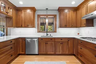 14 Grove St, Kingston, MA 02364 - Photo 8