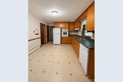 12 Arrowhead Ave, Auburn, MA 01501 - Photo 4